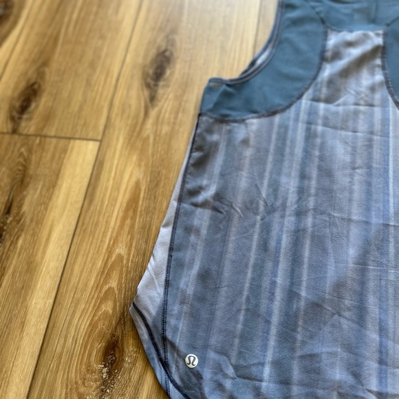 Lululemon women’s sculpt tank top size 4 - Picture 6 of 7